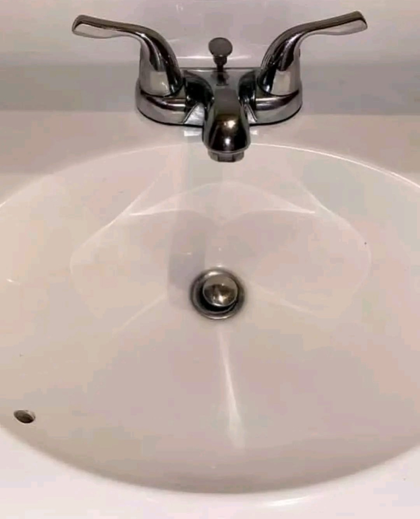 Spotless sink
